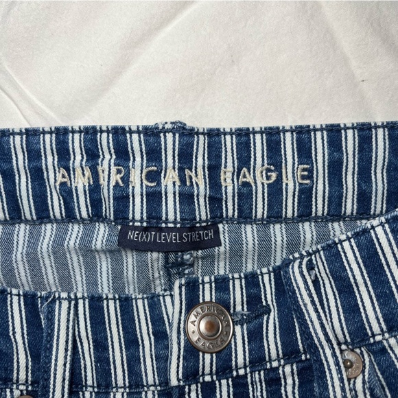 American Eagle size 2 Hi-Rise Shortie Dark Blue and White Striped Denim Shorts - Picture 6 of 9